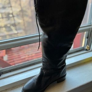 NEW size 10?? Shearling leather boots AUSTRIA. UNWORN. NICER THAN UGG.